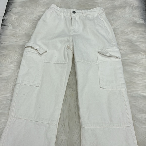 SHEIN white cargo jeans - Picture 3 of 3